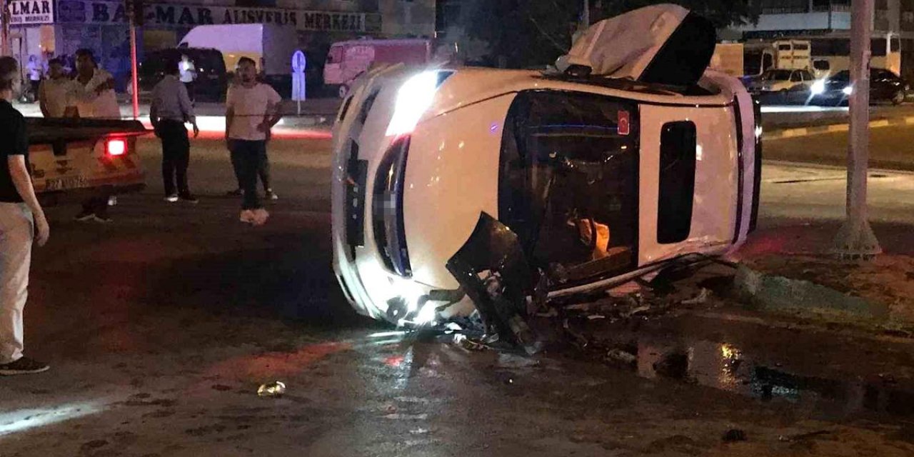 Konya'da Trafik Kazası: 2 Yaralı