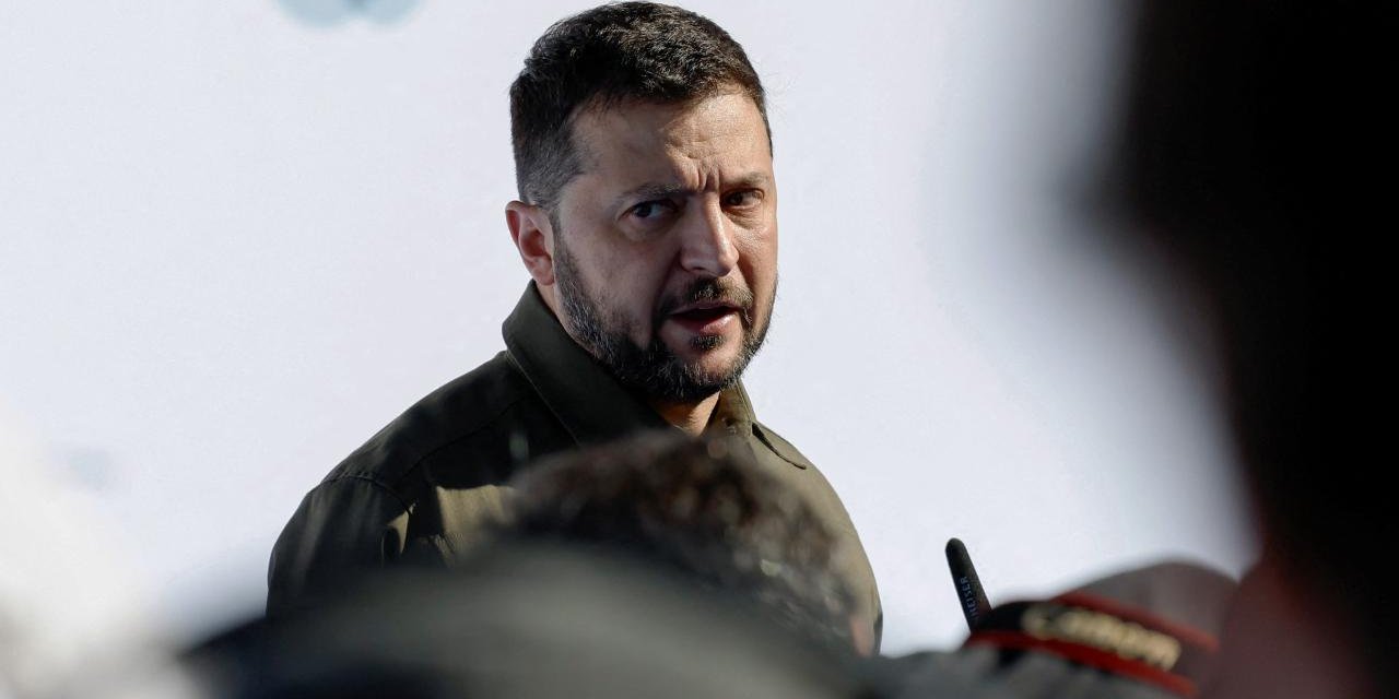 Zelenski, Rusya'daki Lojistik Merkezlerine Saldırılar Düzenlediklerini Açıkladı