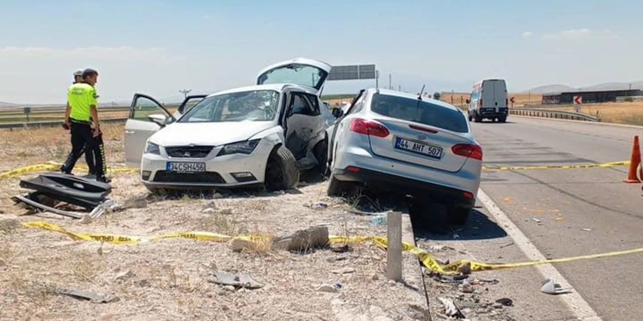 Kayseri'de Feci Kaza: 2 Ölü, 9 Yaralı