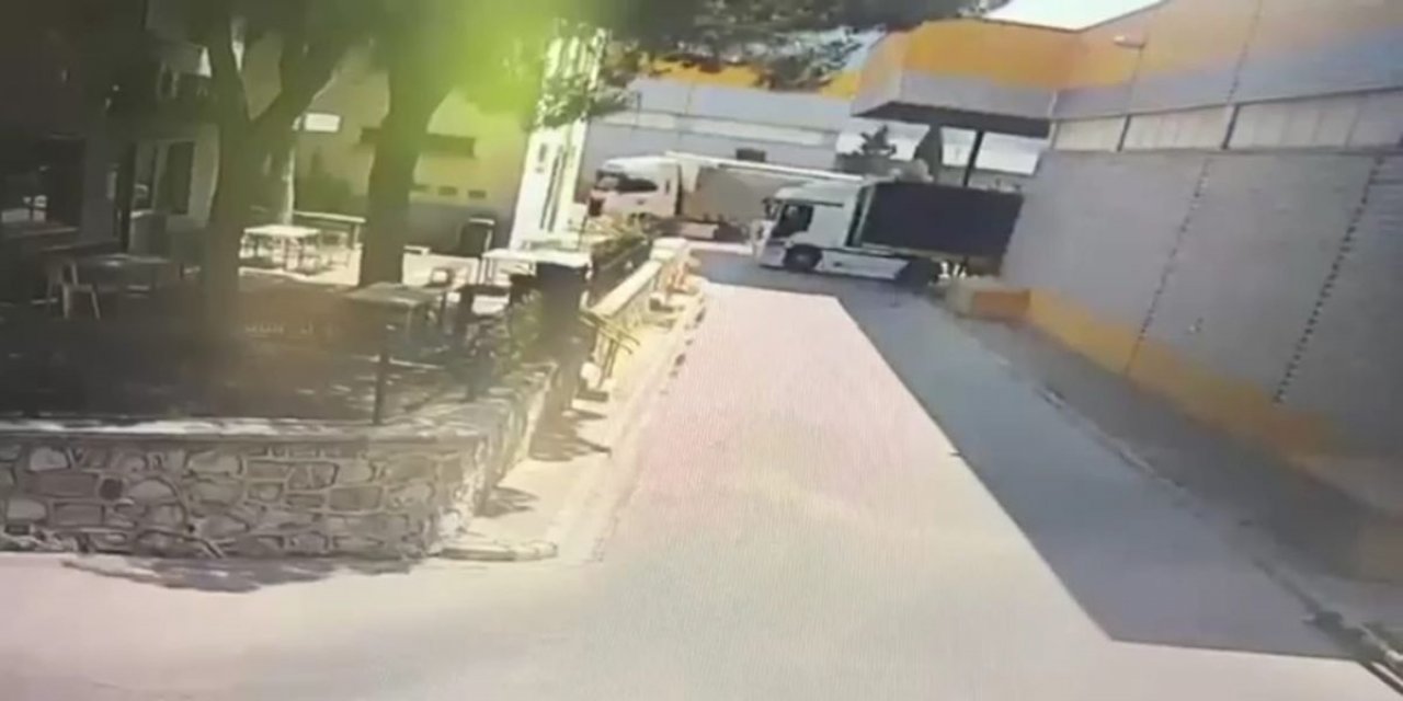 İzmir'de Forklift Kazasında Sürücü Hayatını Kaybetti