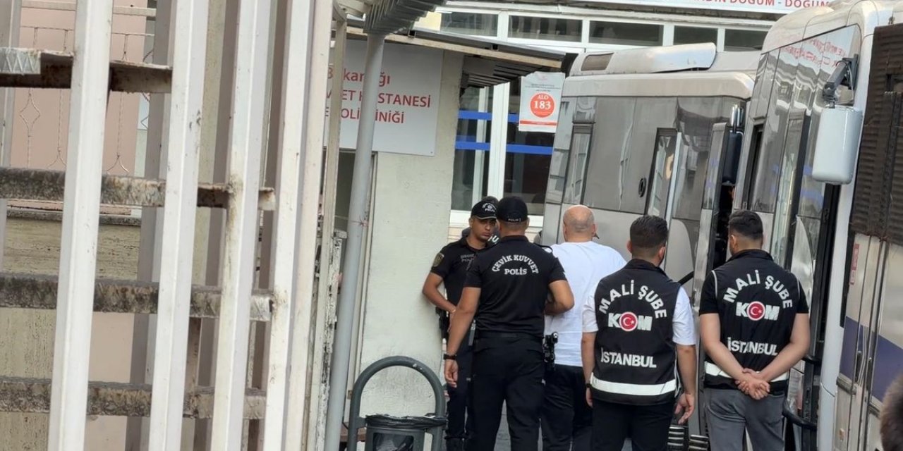 İzmit Belediyesi'ne Operasyon: 31 Gözaltı
