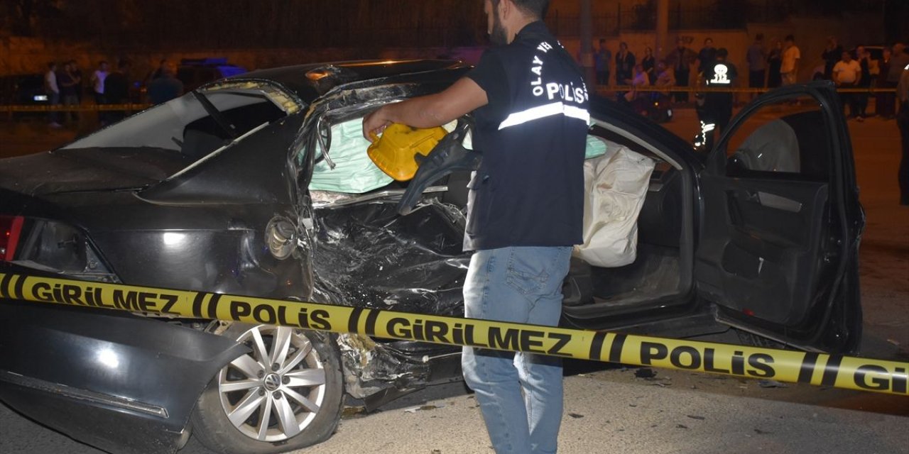 Kırıkkale'de Otomobil-Motosiklet Kazası: 1 Ölü, 1 Yaralı