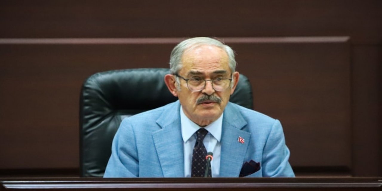 Yılmaz Büyükerşen CHP’den İstifa Etti