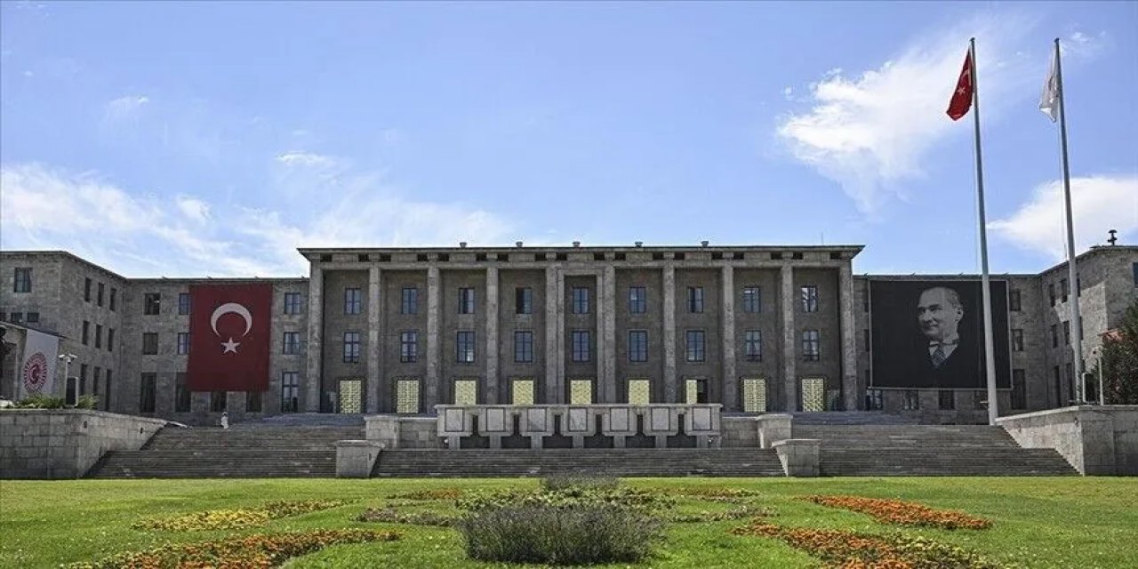 AK Parti ve DEM Parti Heyetleri "Terörsüz Türkiye" Sürecine İlişkin Meclis'te Görüştü