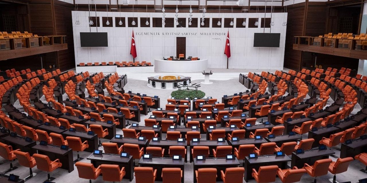 TBMM'de Sandalye Dağılımı Değişti