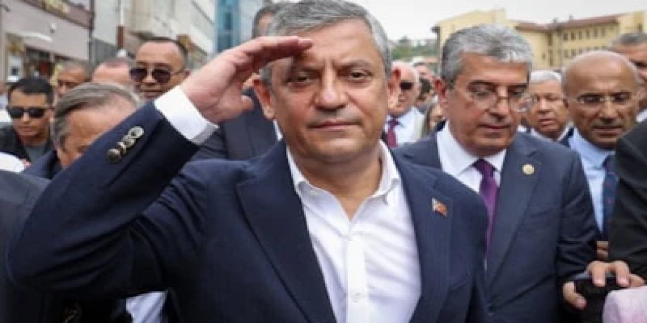 Özgür Özel, Yeni Partisinin Genel Başkanı Seçildi