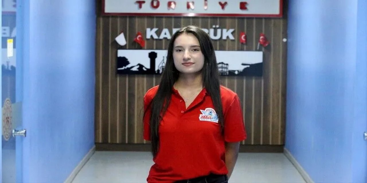 Uluslararası Matematik Yarışması Birincisi Ayşegül Balım, Başarısını TEKNOFEST Projeleriyle Taçlandırıyor