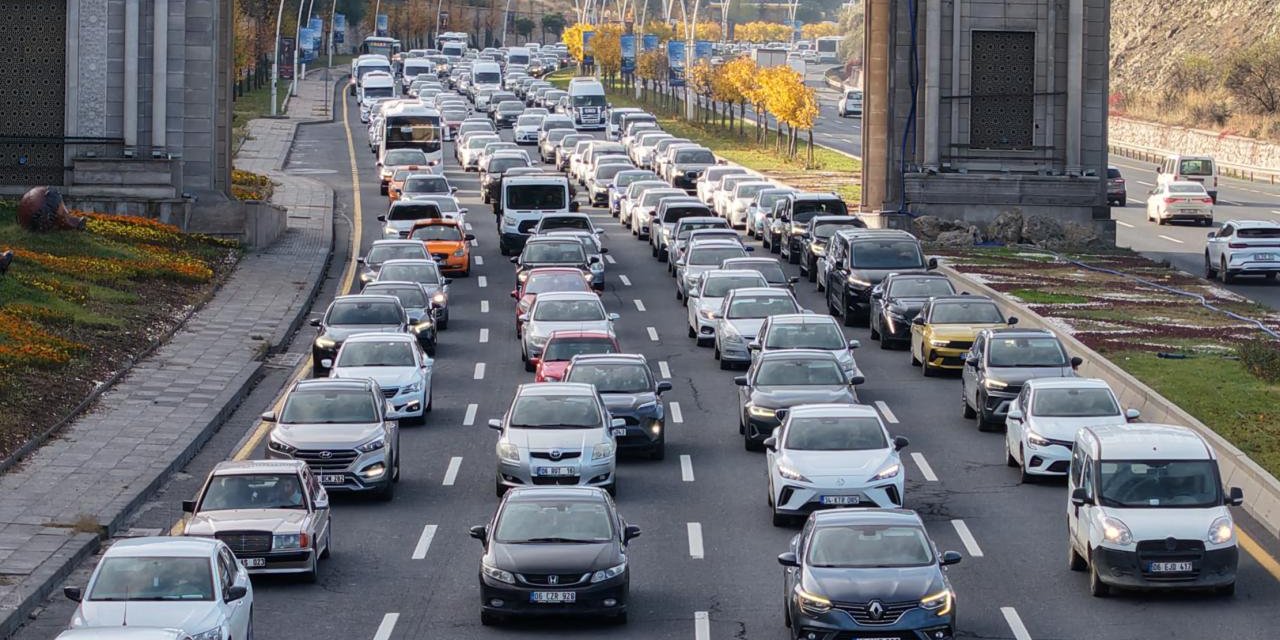 Otomobilde En Çok Tercih Edilen Renkler Gri Ve Beyaz Oldu
