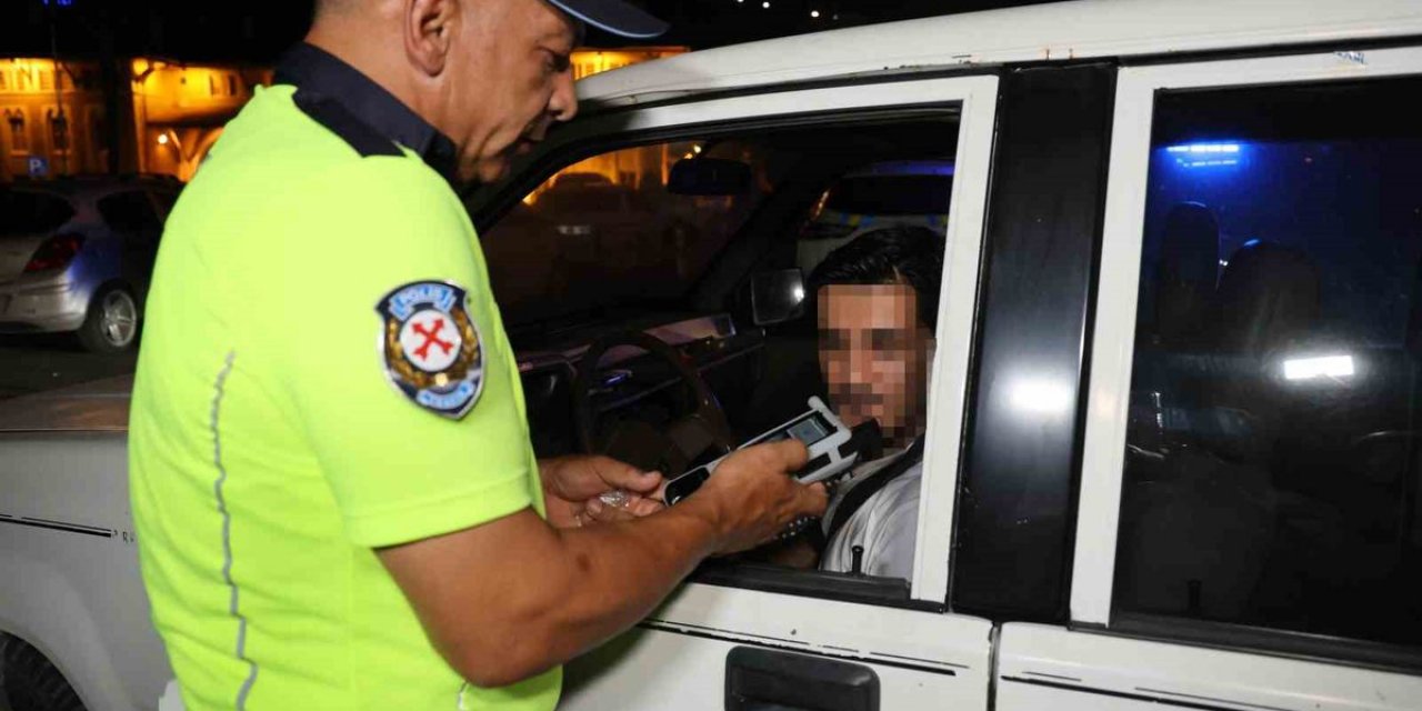 Adana'da Trafik Denetimi: 42 Sürücüye Ceza