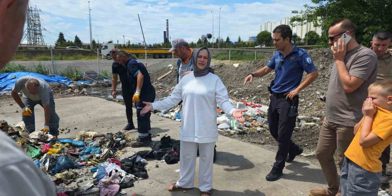 Altın Dolu Çantasını Yol Kenarına Bırakıp Evine Çıktı, Döndüğünde Hayatının Şokunu Yaşadı