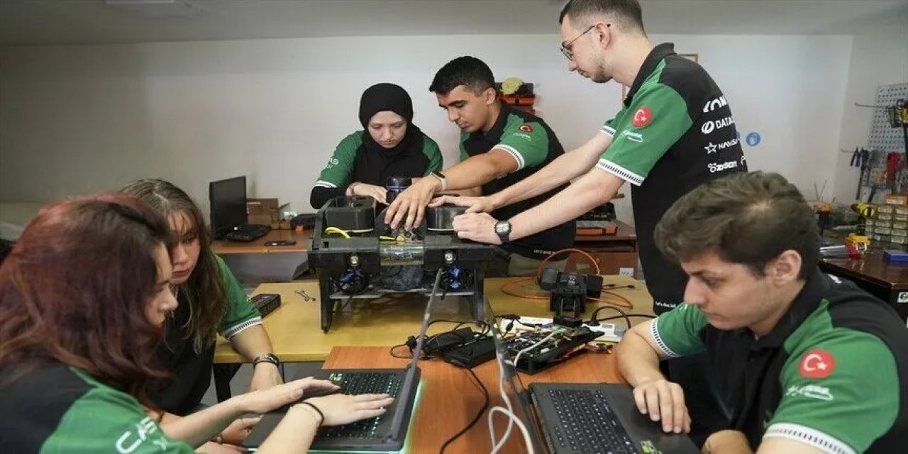 YTÜ Öğrencileri Yapay Zeka Destekli Otonom İnsansız Su Altı Aracı Geliştirdi