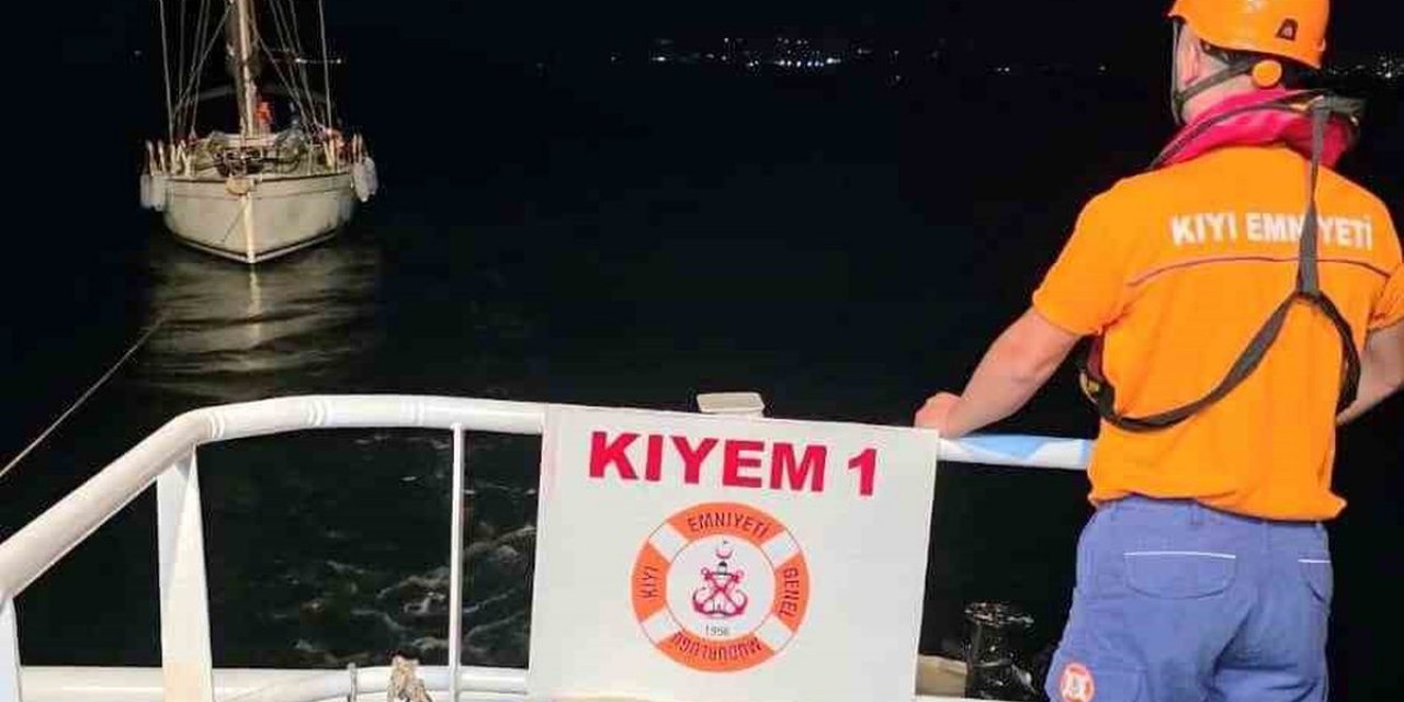 Çanakkale'de Tekne Kurtarıldı