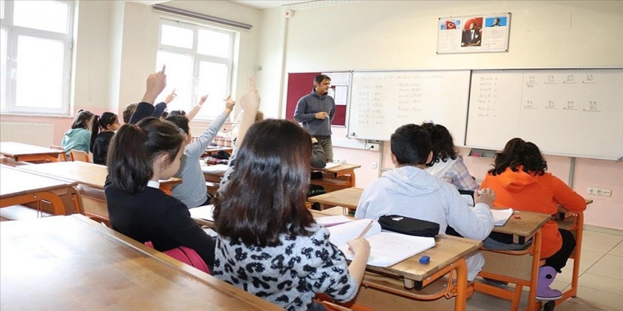 Öğrenciler Ve Veliler Dikkat! Okul Yönetlemiği Sil Baştan Değişti