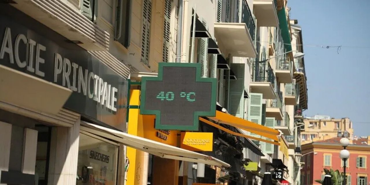 Fransa Bu Sezonun 4'üncü Sıcak Hava Dalgasının Etkisine Girdi