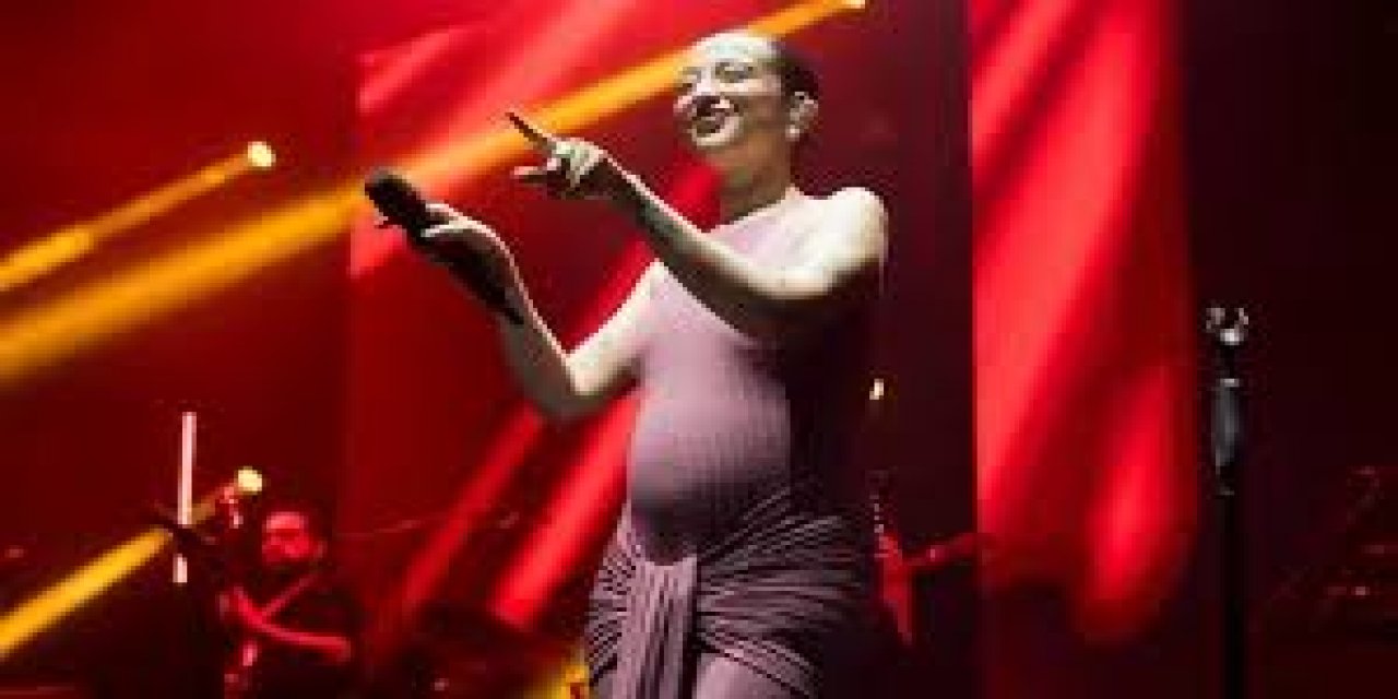 Melike Şahin Bebeğinin Cinsiyetini Açıkladı