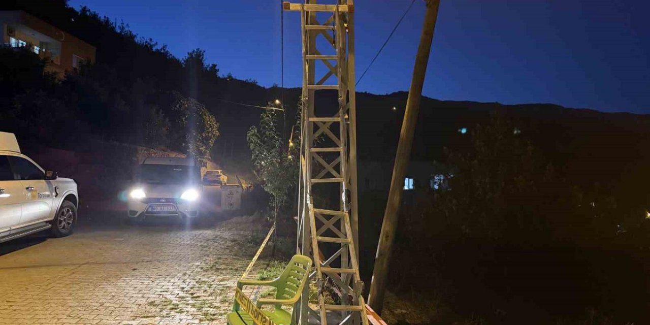 Elektrik Direğinde Akıma Kapılan İşçi Ağır Yaralandı