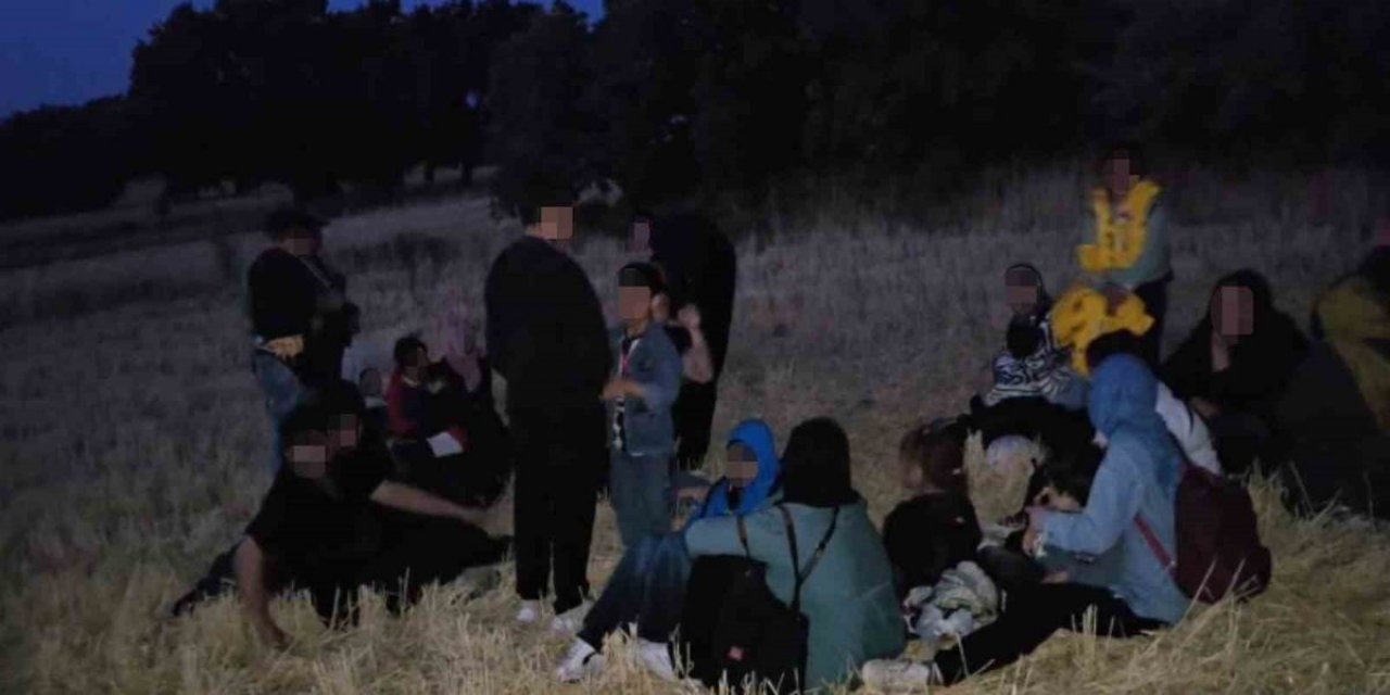 Çanakkale'de 32 Kaçak Göçmen Yakalandı
