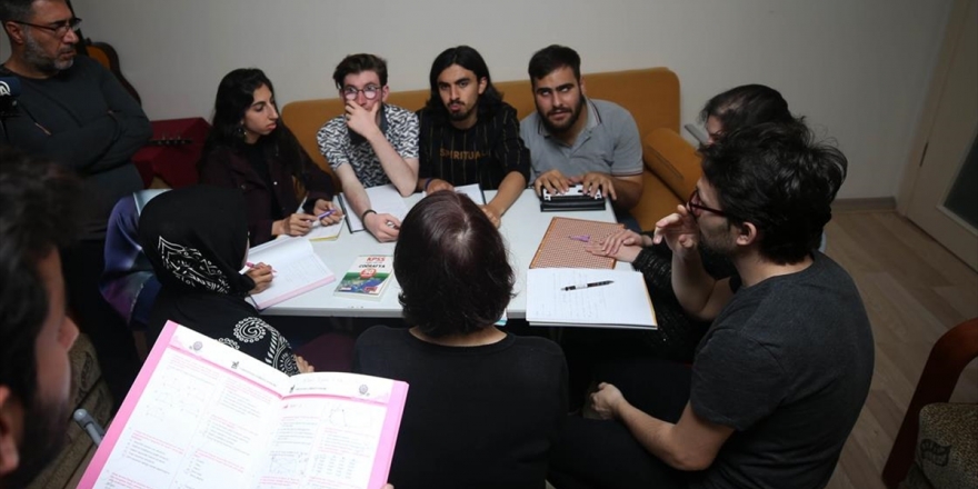 Sosyal Medyadan Yaptığı Çağrı Kendisi Gibi Engelli Öğrencilere 'Umut' Oldu