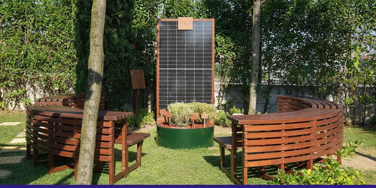 Avrasya Tüneli Güneş Enerjisi Santrali'nde Zarar Gören Güneş Paneli Sanat Eserine Dönüştü