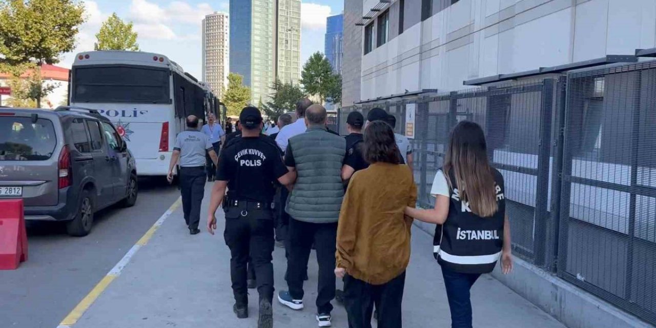 Üsküdar Belediyesi Soruşturmasında Şüpheliler Sağlık Kontrolünden Geçirildi