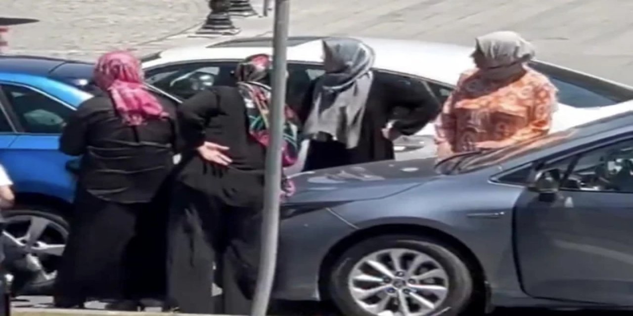 3 Kadın Sürücünün Karıştığı Zincirleme Kaza Diyalog Yoluyla Çözüldü