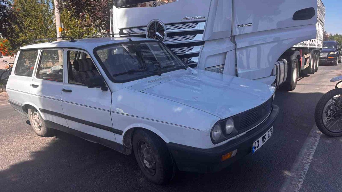 Tavşanlı'da Trafik Kazası: 2 Yaralı