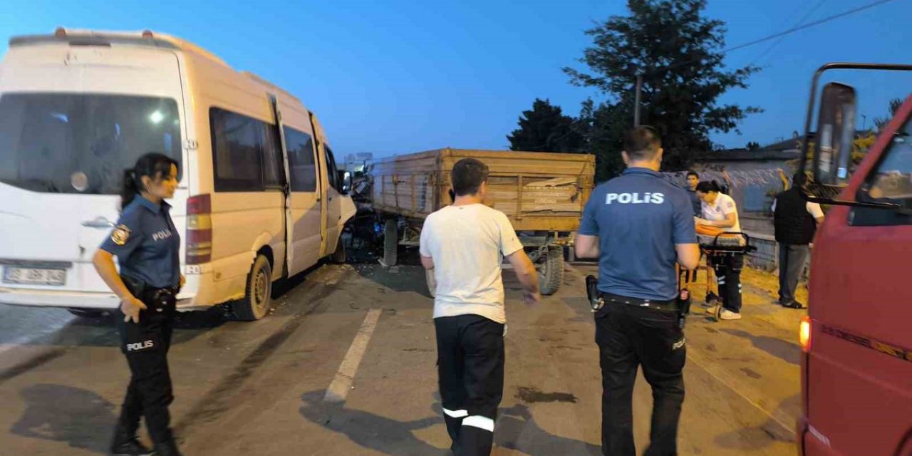 Afyonkarahisar'da Trafik Kazası: 6 Yaralı