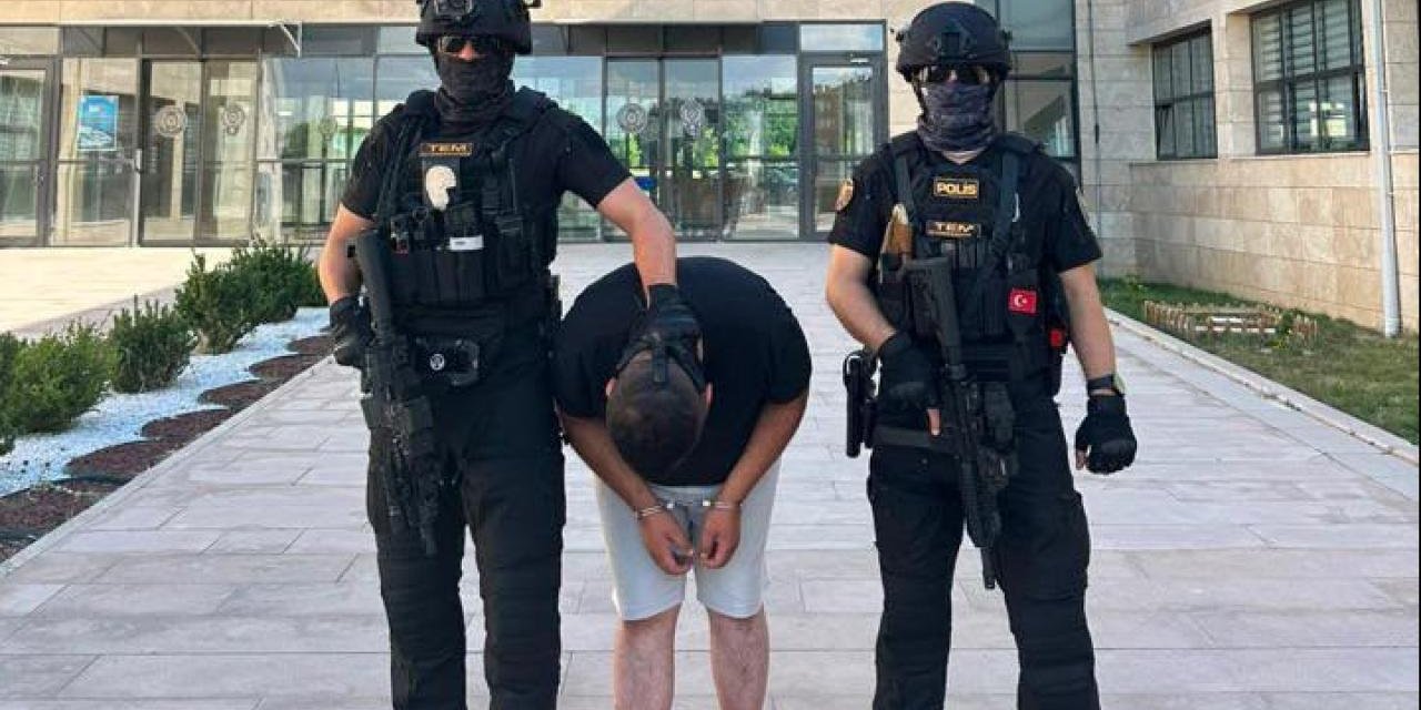FETÖ'cü Suikastçı Burkay Karatepe'ye Yardım Eden FETÖ'cü Özcan Atlı Tutuklandı