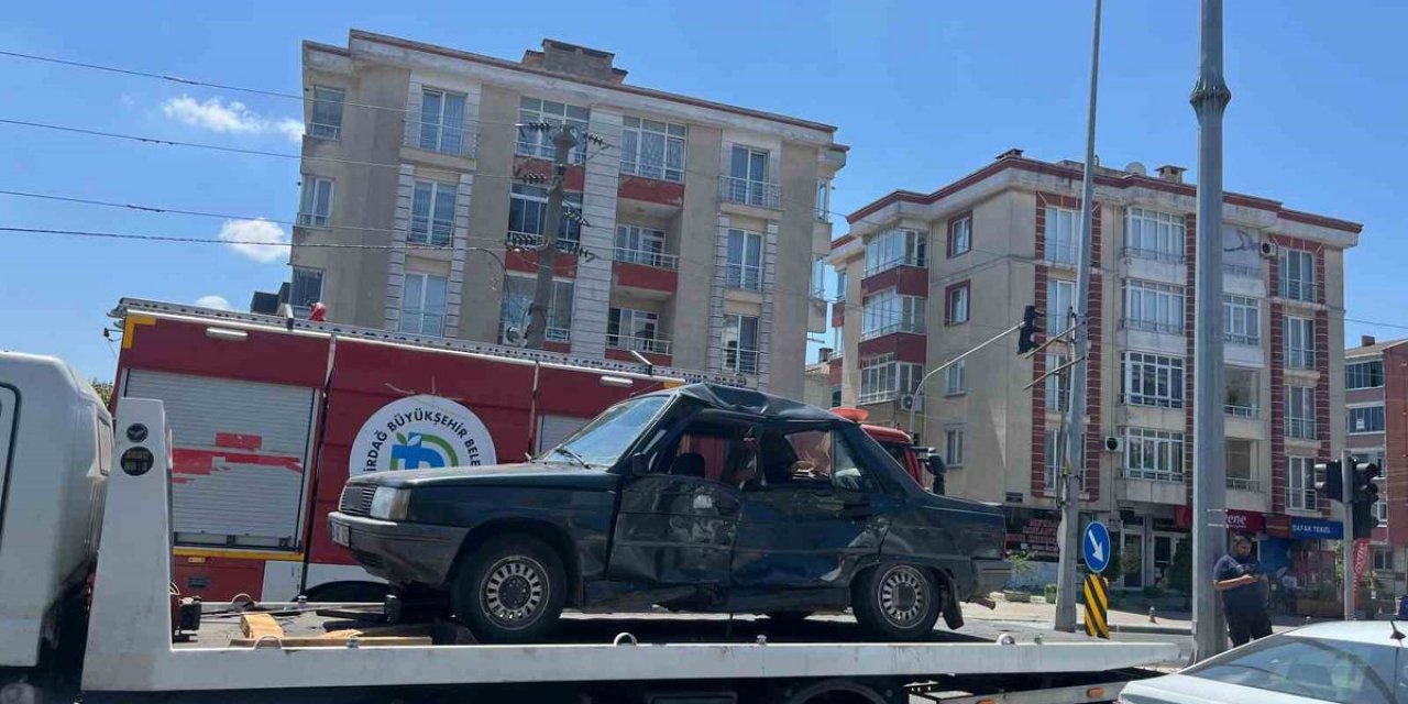 Çorlu'da Ters Yönden Çıkan Araç Kazaya Sebep Oldu