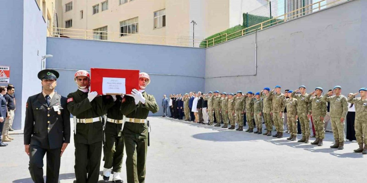 Uzman Çavuş Ahmet Balaban Son Yolculuğuna Uğurlandı
