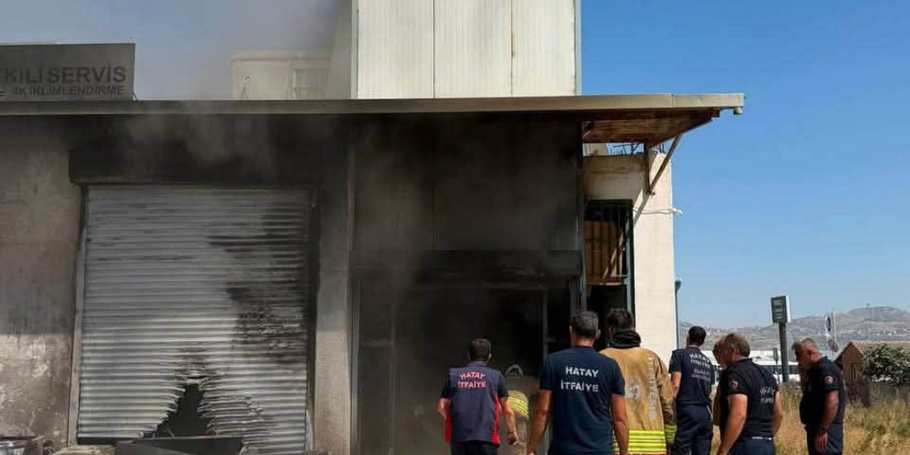 Hatay'da Beyaz Eşya Deposu Yangını