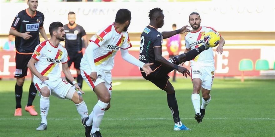 Göztepe Yeni Teknik Direktörüyle İlk Galibiyetini Aldı