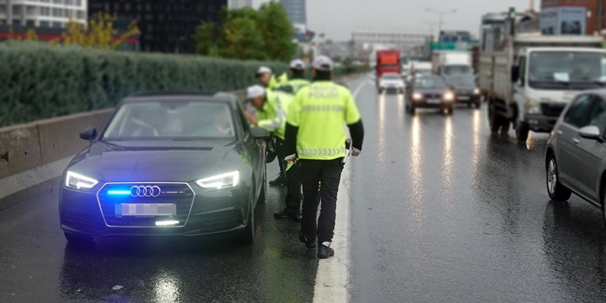 İçişleri: Çakar Uygulamasında Eski Milletvekillerine Ayrıcalık Yok