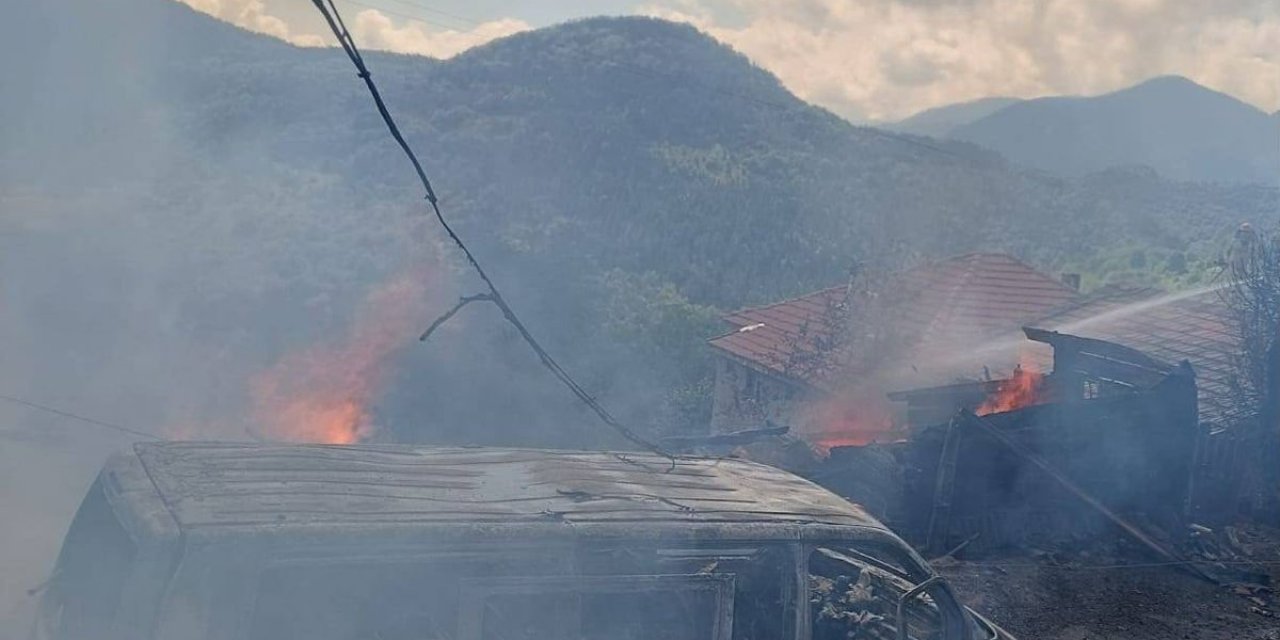 Çocukları Kurtarmak İsterken Hayatını Kaybetti
