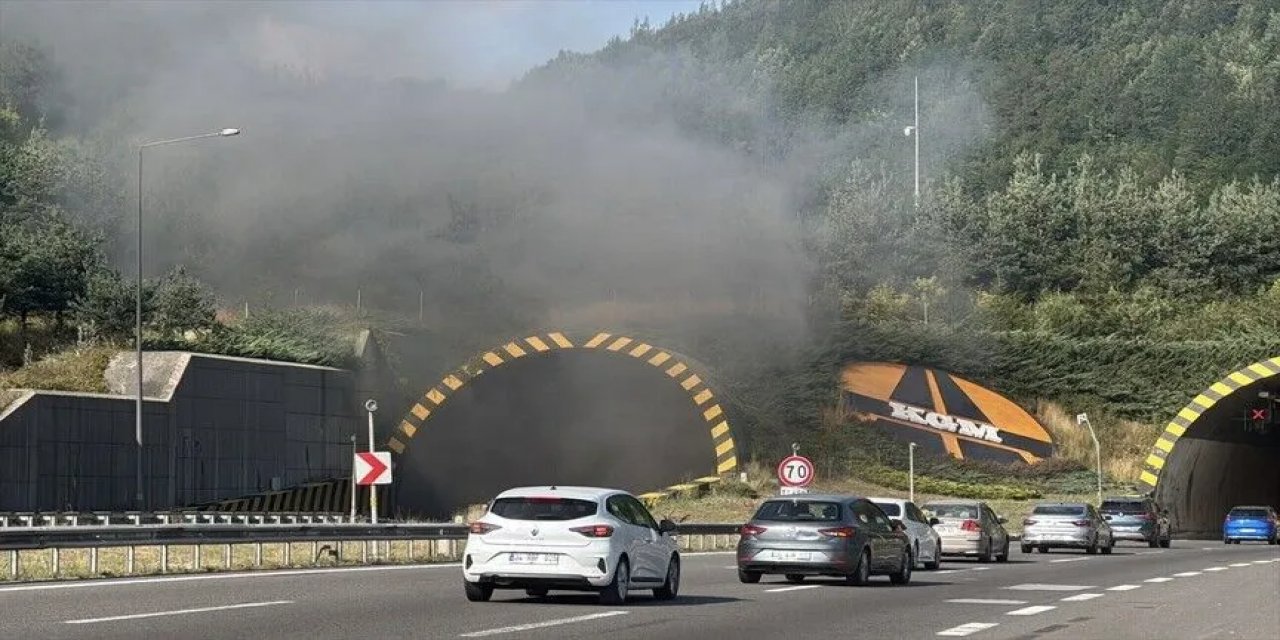 Bolu Dağı Tüneli'nde Araç Yangını Nedeniyle Kapanan Ankara İstikameti Ulaşıma Açıldı