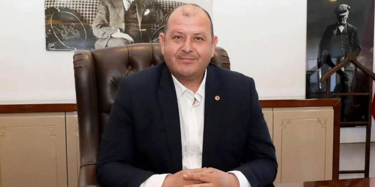 Rüşvet Soruşturmasında Gözaltına Alınan Menderes Belediye Başkanı İlkay Çiçek Tutuklandı.