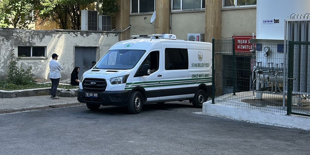 Vücuduna Kene Yapışan Genç Kadın Hayatını Kaybetti