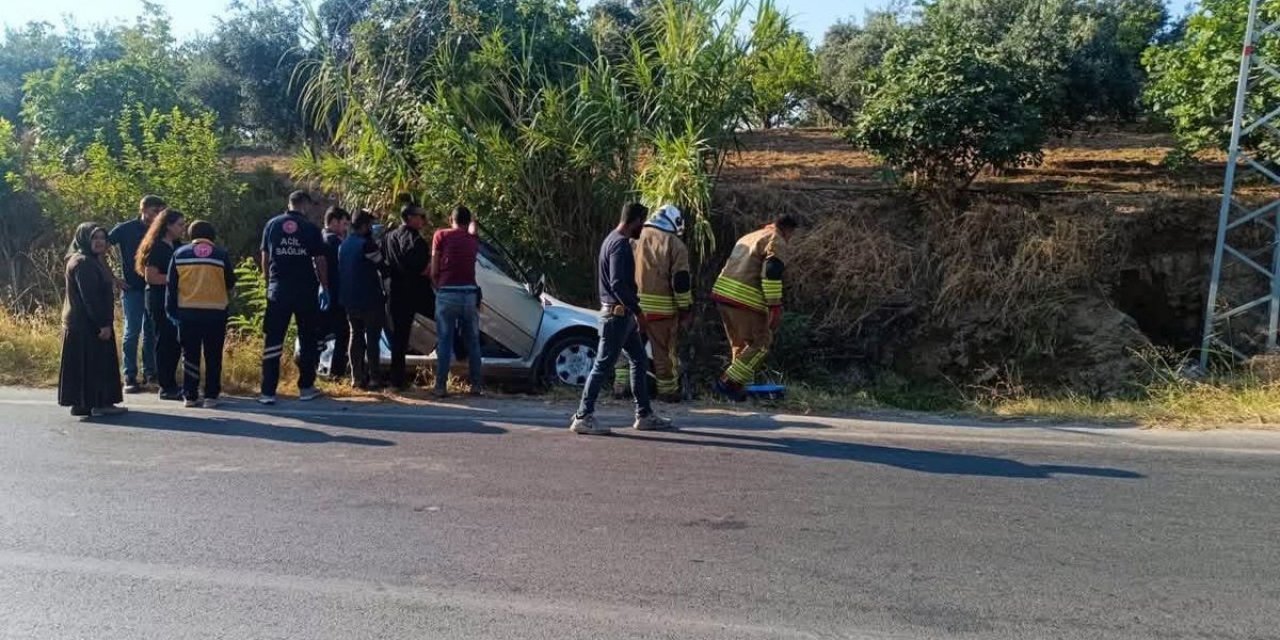 Kırıkhan'da Devrilen Araçta Sürücü Yaralandı