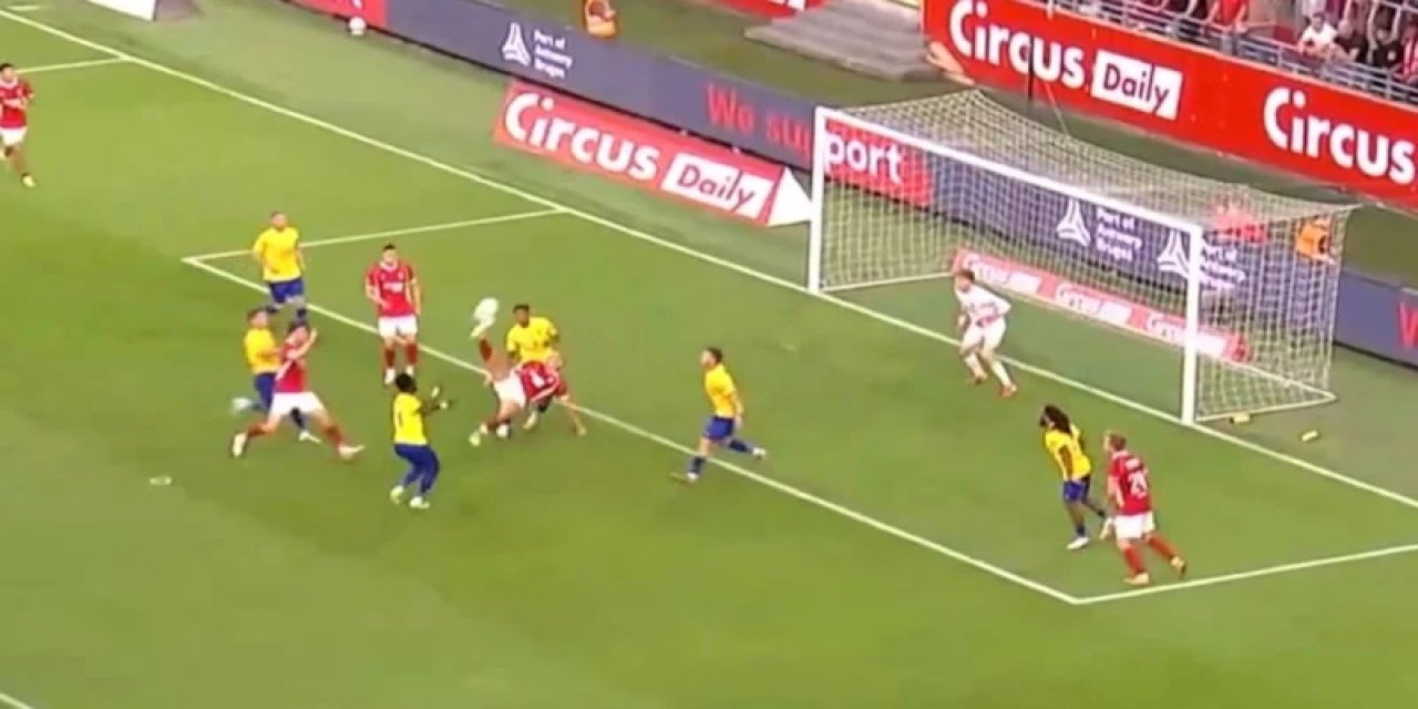 Eski Fenerbahçeli Michael Frey'in Röveşata Golü Gündem Oldu
