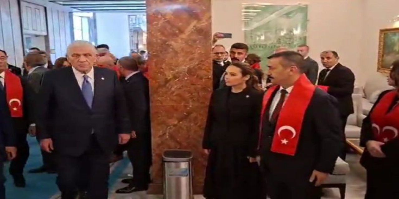 Çerçeve Yasa Görüşmeleri Başladı: İYİ Partililer Genel Kurul'a Böyle Geldi