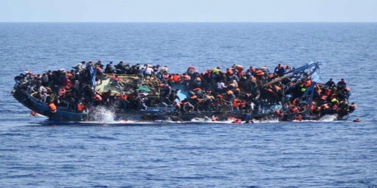 230 Kişin Yer Aldığı Küçük Tekne, Manş Denizi'ni Geçerek İngiltere'ye Ulaştıavrupa'ya Göçmen Akını Devam Ediyor.