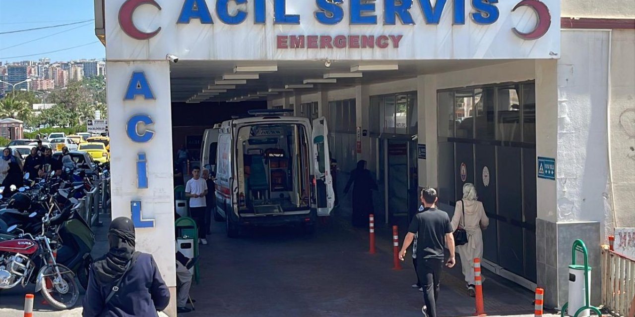 Siverek’te Yanan Otomobilde Dehşet: 4 Çocuk Annesi Yaşamını Yitirdi