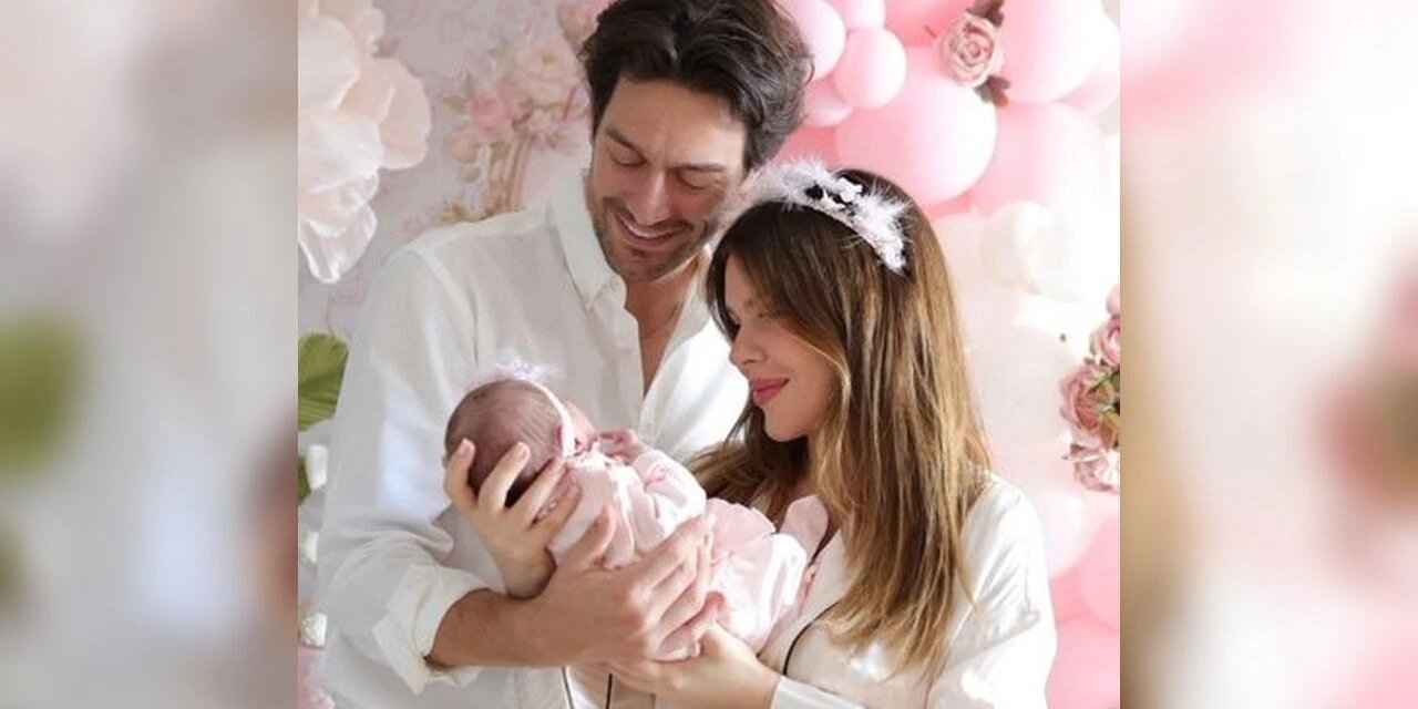 Oyuncu Feyyaz Şerifoğlu Ve Merve Dinçkol'dan İlk Aile Pozu Geldi