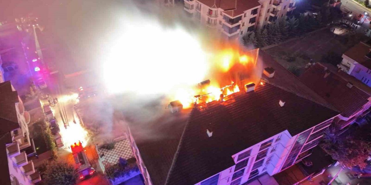Aksaray'da Apartmanda Yangın Paniği