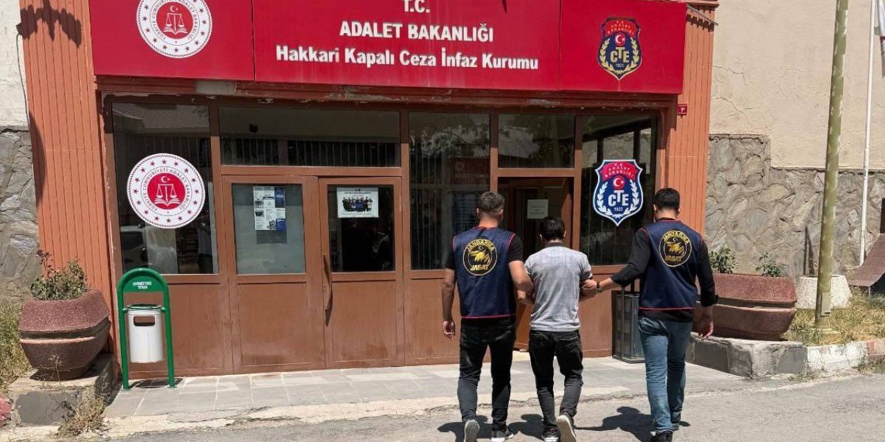 Hakkari'de İki Şahıs Tutuklandı