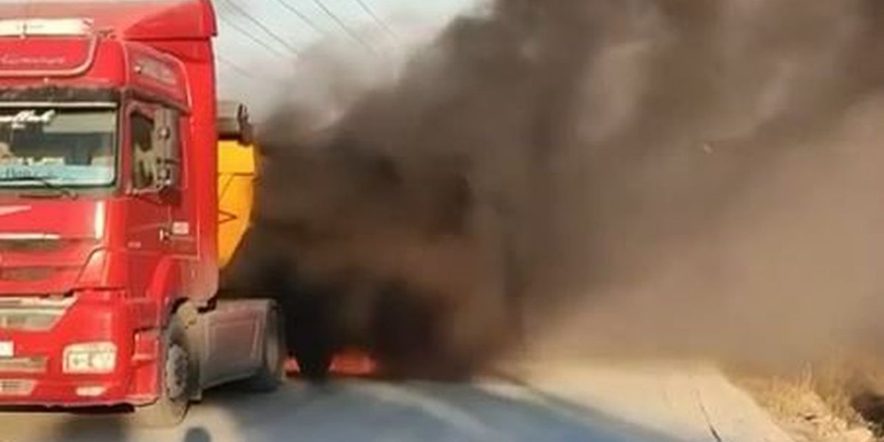 Arnavutköy'de Hafriyat Kamyonu Yangını