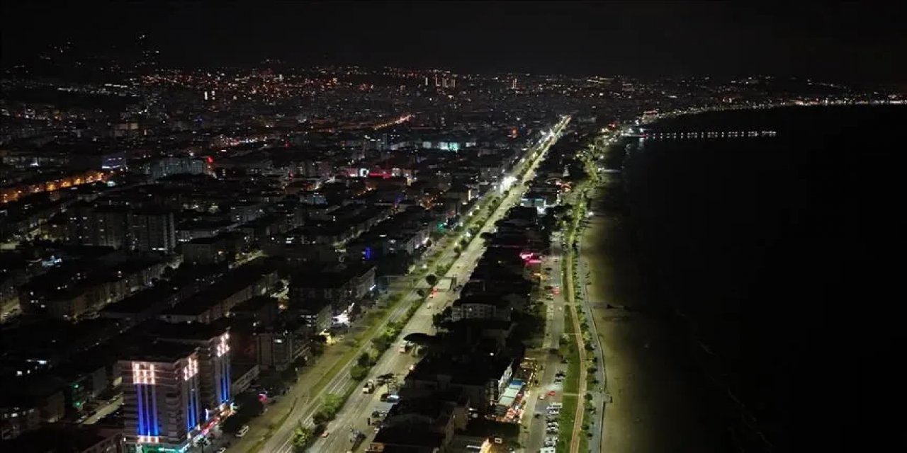 Yedaş 45 Bin Sokak Aydınlatmasını Modern Led Armatürlerle Yeniledi