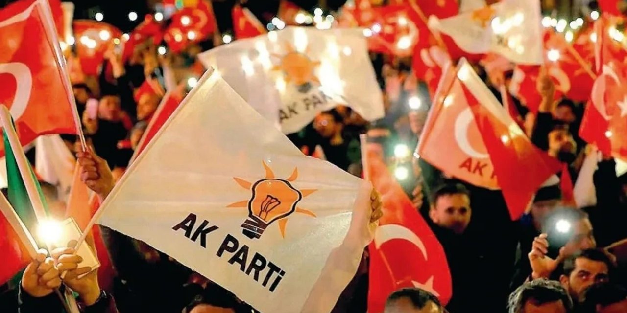 AK Parti'de Transfer Trafiği: 14 Ağustos'ta 3 İsim Katılacak