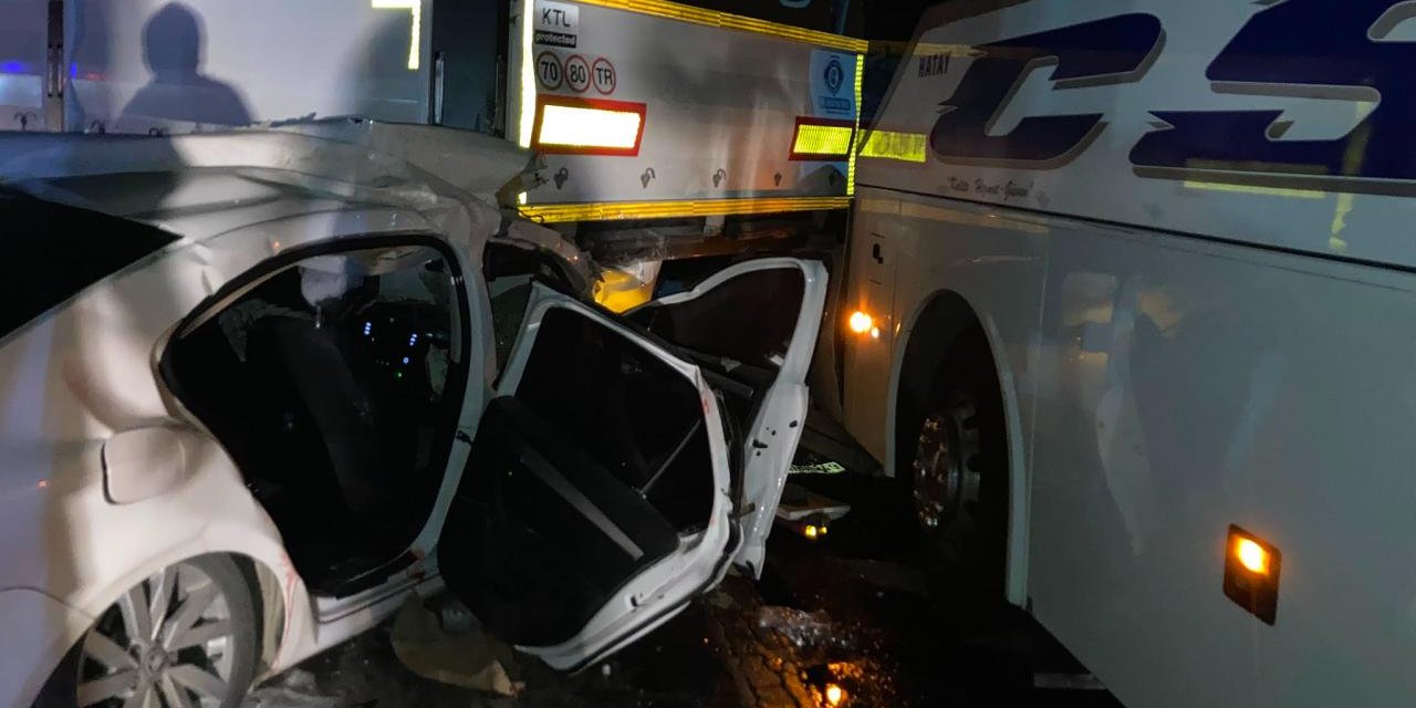 Hatay'da Zincirleme Trafik Kazası: 2 Ölü, 4 Yaralı