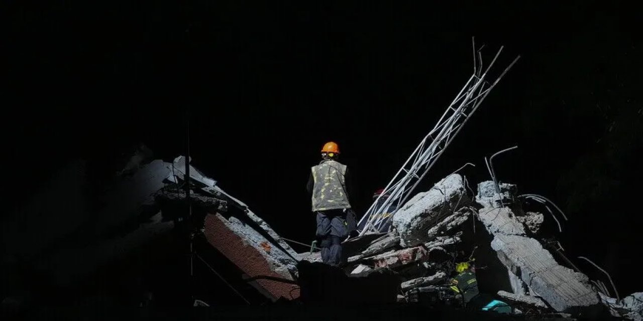 Kolombiya'da 7,4 Büyüklüğündeki Depremde Ölenlerin Sayısı 281'e Çıktı